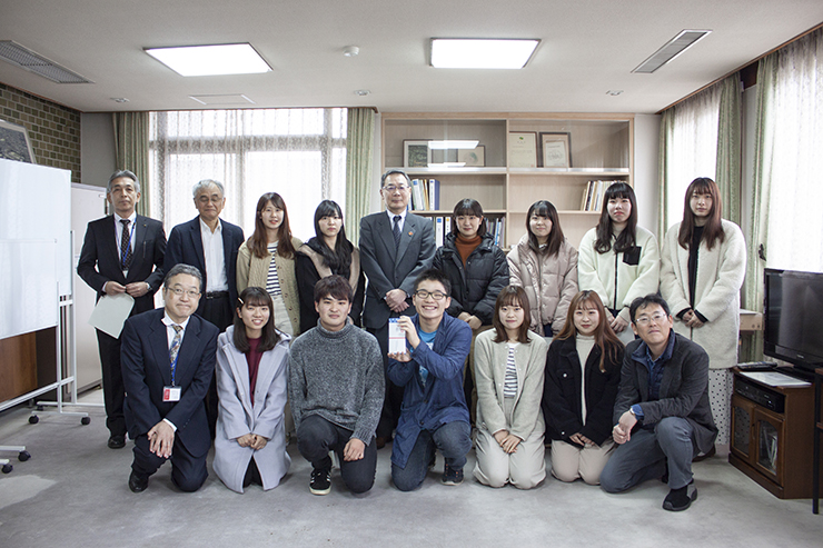 赤い羽根ボールペン応援プロジェクト贈呈式